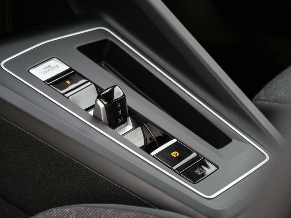 48721221 16 48721221 16