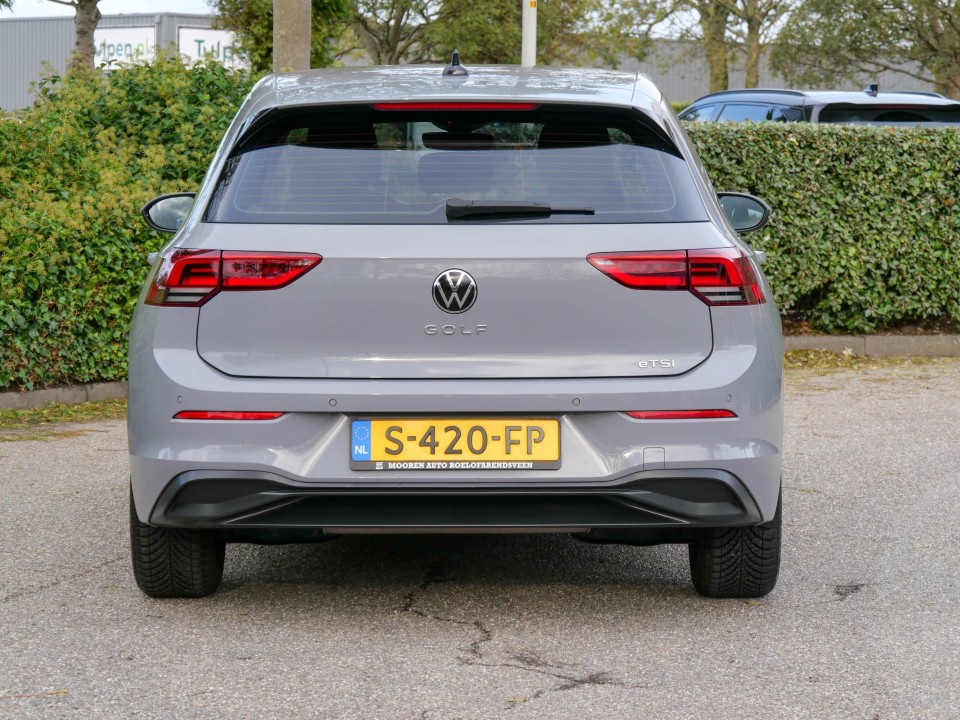 48721221 22 48721221 22