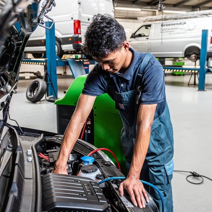 Bosch Car Service Mooren Auto HR 37